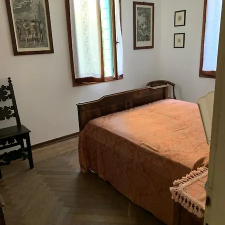 Dimora Castiglioni بيت للعطل *